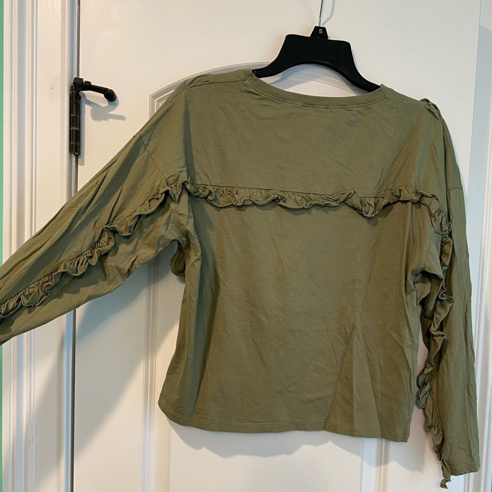 Zara Top With Ruffles - Picture 4 of 4